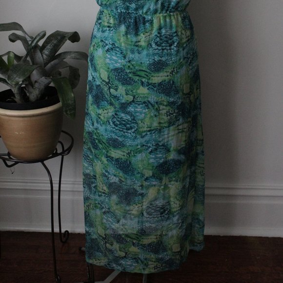 NWT Faux Wrap Printed Maxi Dress Size LG - Picture 6 of 8